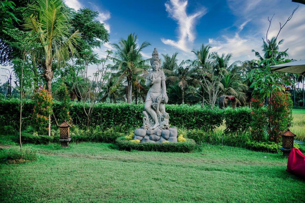 Adil & Vakantiepark Ubud